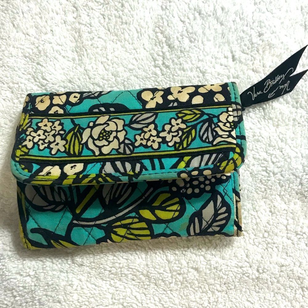 Vera Bradley trifold wallet in teal floral